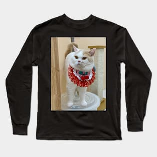 the handsome white cats Long Sleeve T-Shirt